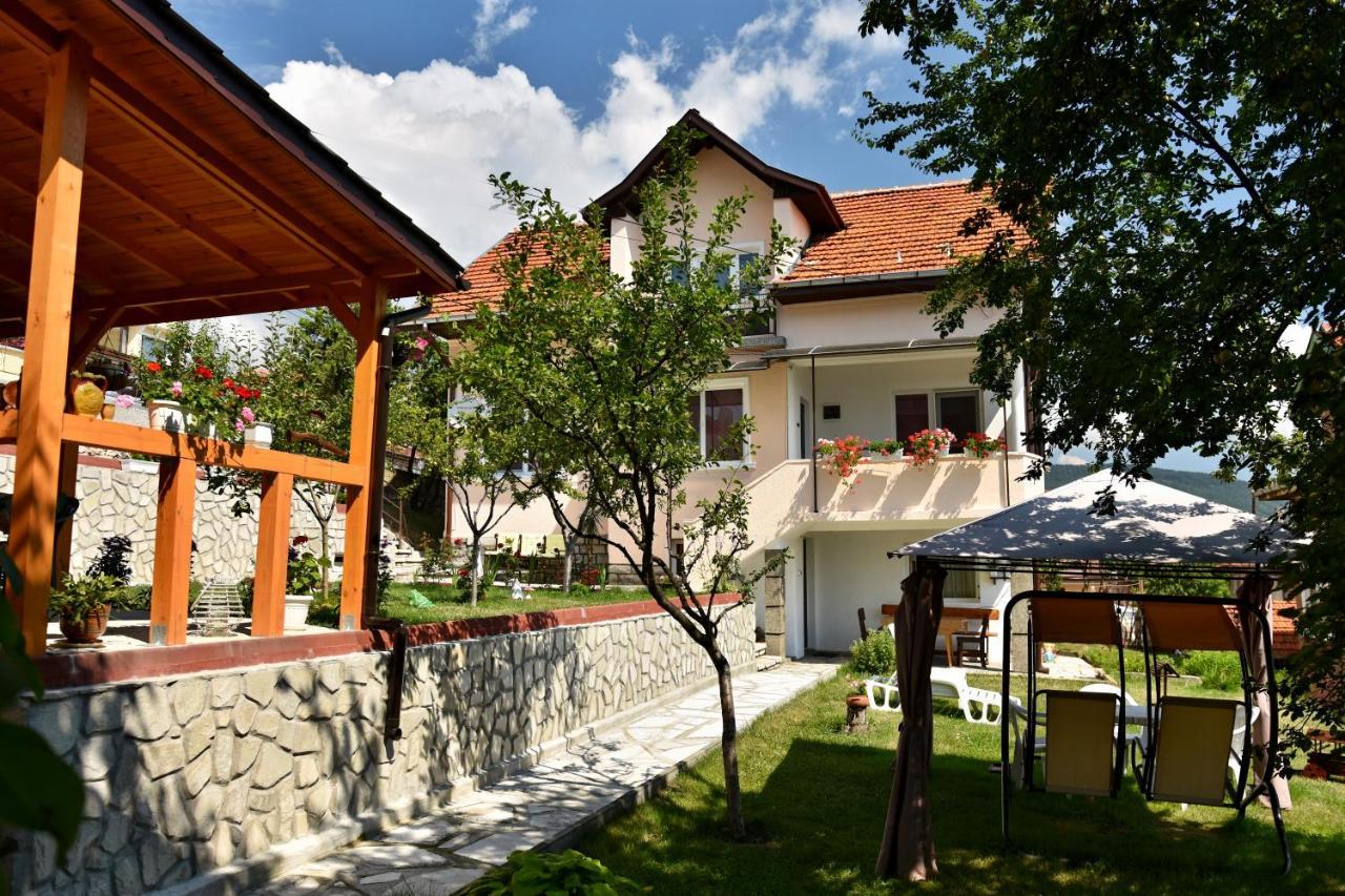 Saint Maria Guest House Velingrad Kültér fotó