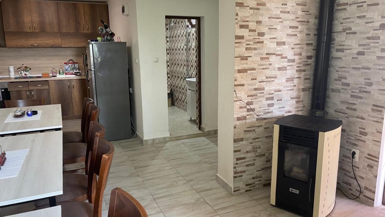 Saint Maria Guest House Velingrad Kültér fotó